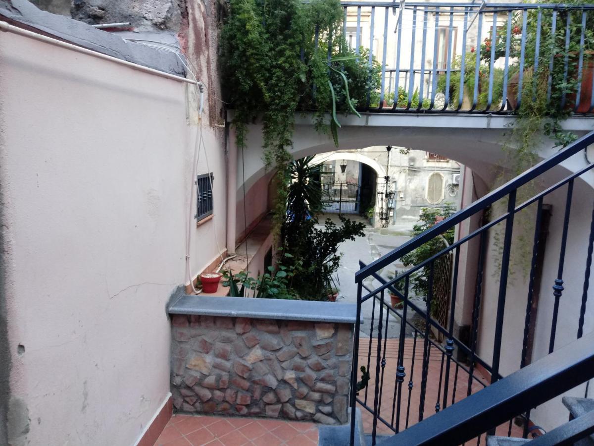 Trinacria Apartments Catánia Buitenkant foto